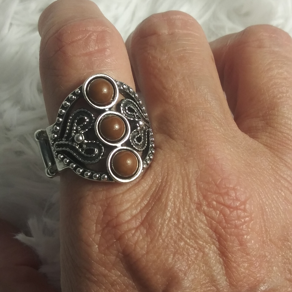 FREE WITH PURCHASE NWT Triple Whammy brown/silver OS stretchy ring